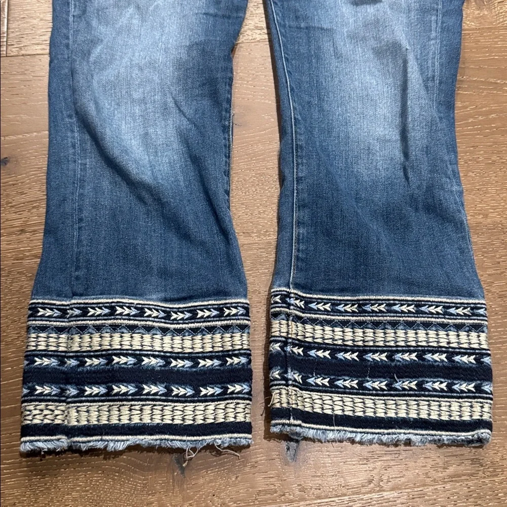 Driftwood Colette Embroidered Cropped Flare Jeans W32 L26 Boho Raw Hem - Picture 3 of 4